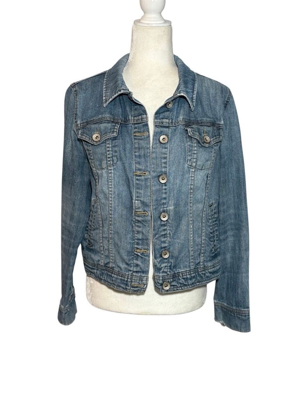 Merona semi-distressed classic Jean jacket - M